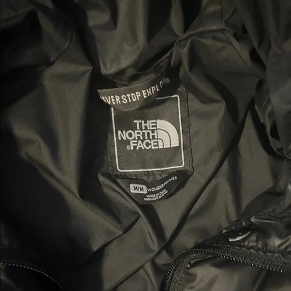 The North Face Quilted Black Puffer Jacket - Picture 3 of 3
